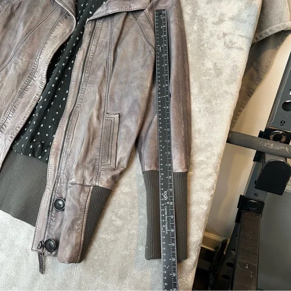 Women's Brown Leather Bomber Jacket with Ribbed Cuffs and Waistband - Picture 12 of 16